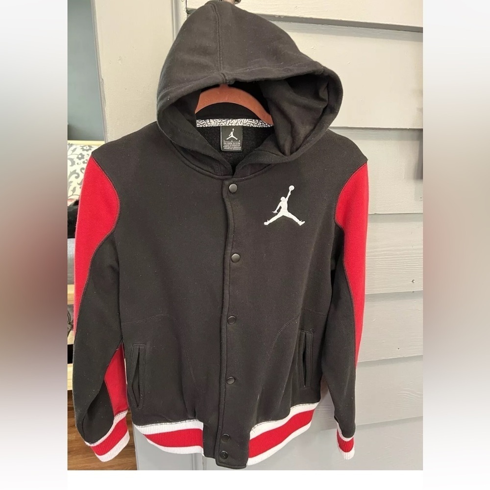 Air Jordan Boys Varsity Jacket Size L/G Red Colorblock Logo Snap Hooded Pockets - Picture 2 of 11